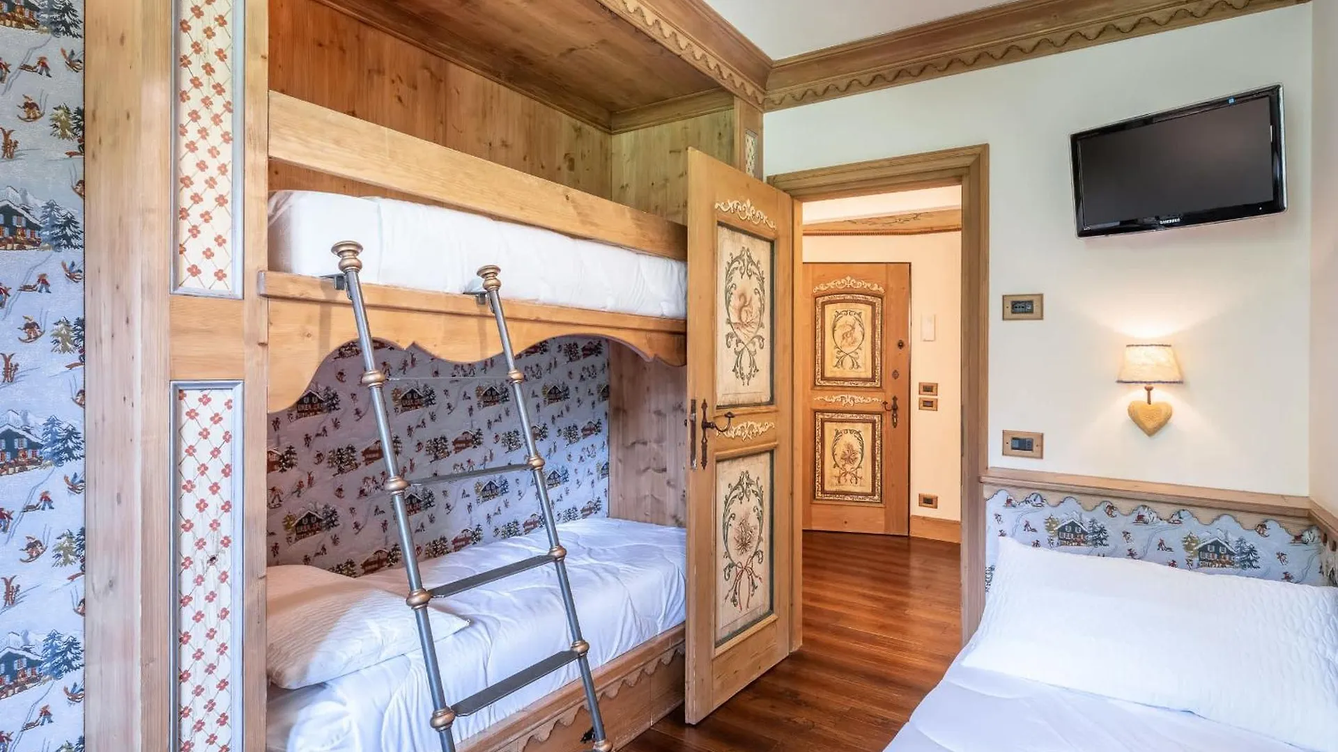 Stylish Apartment With Beautiful Surroundings Cortina dʼAmpezzo