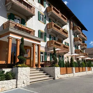 3* ホテル Serena Cortina